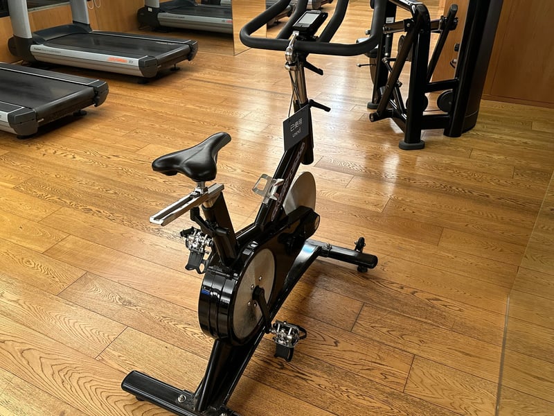 グランドハイアット台北 クラブオアシス バイクマシン