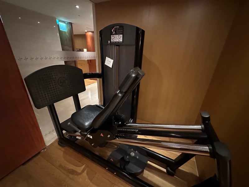 グランドハイアット台北 クラブオアシス レッグプレス