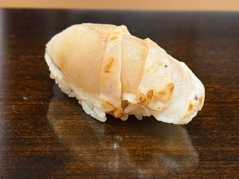 昆布締めにした真河豚のにぎり