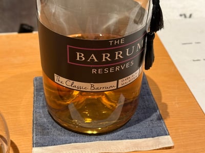 The Classic Barrum、モーリシャスのダークラムの瓶