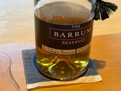 The Classic Barrum のダークラムの瓶