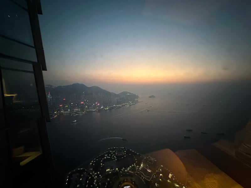 ザ・リッツ・カールトン香港 デラックススイート 夜景