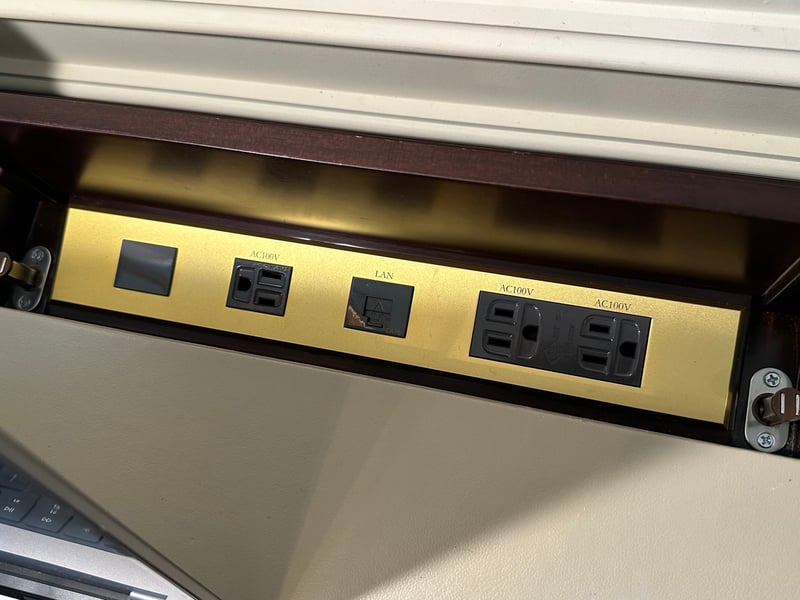 東京ステーションホテル パレスビュースーペリア 電源