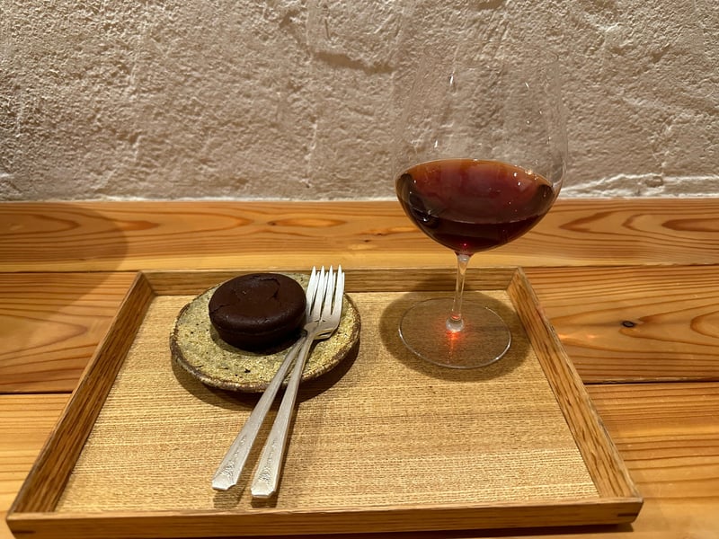 ヨイチノボリ オーリーの瓶と、そのオーリーを使ったチョコケーキ