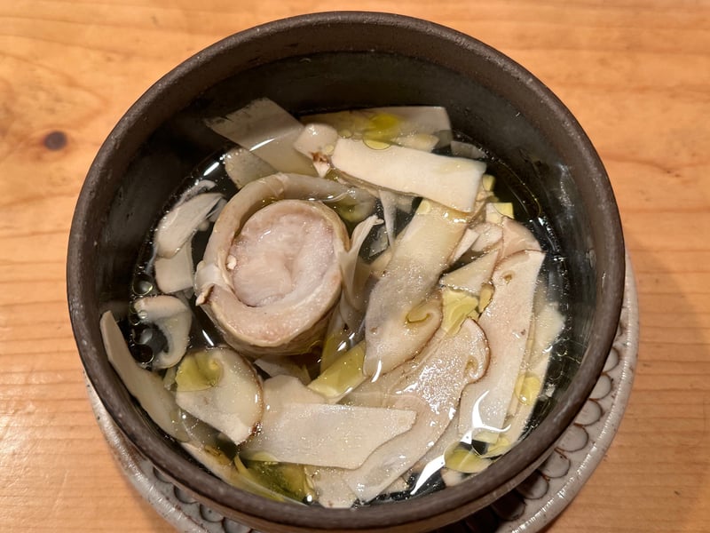 札幌の松茸とハタのだし汁