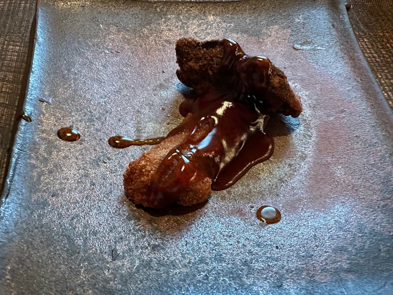 キンチャヤマイグチの揚げ。甘めのタレがかかっている