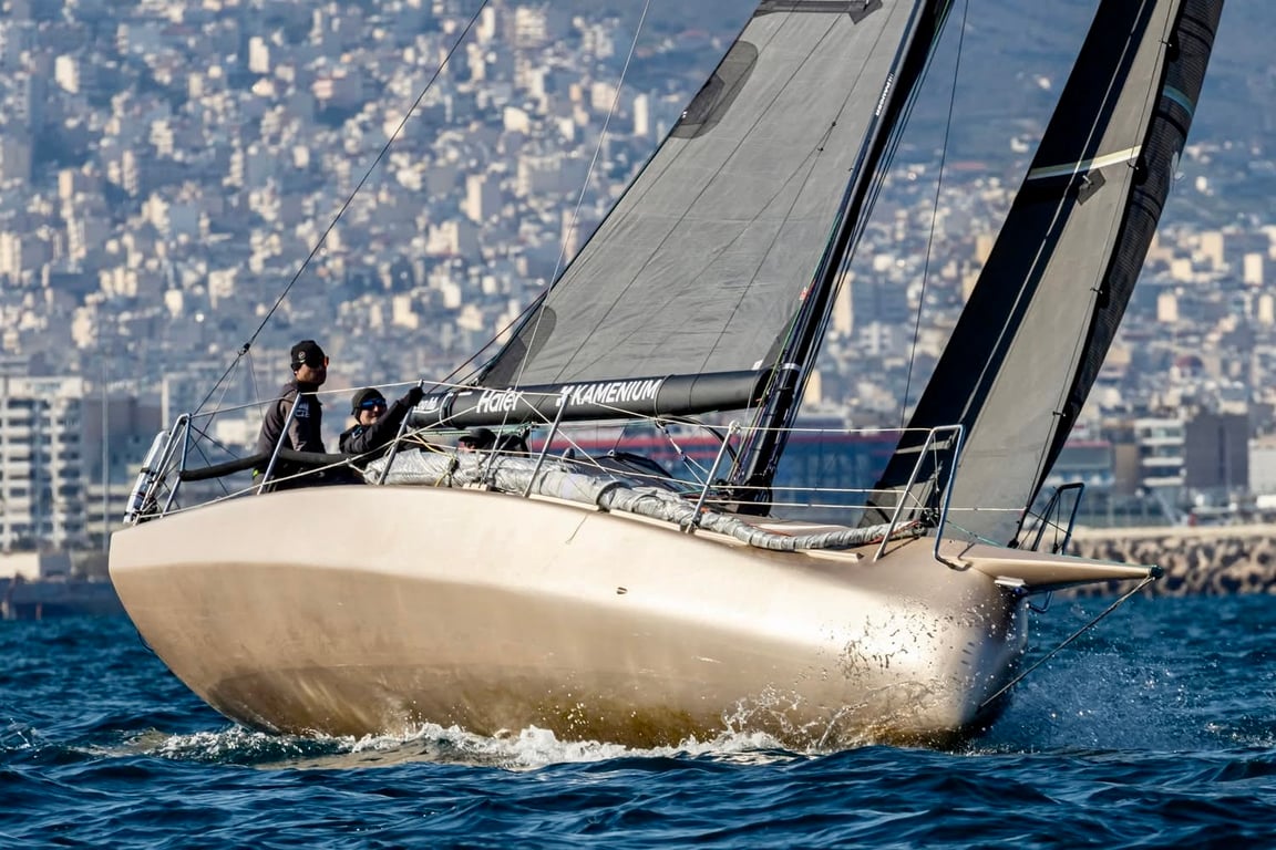 Kurz trimu na závodním speciálu Aeolos P30