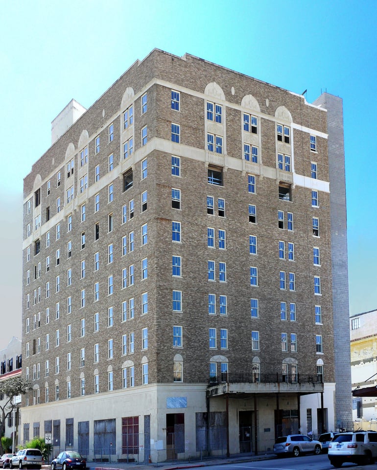 Jean Lafitte Hotel