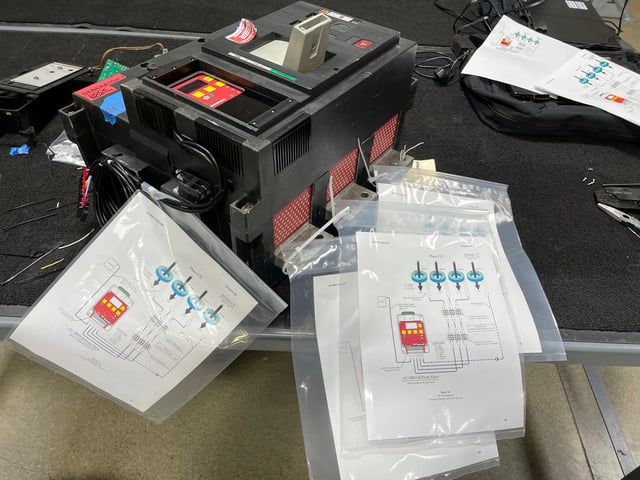 Merlin Gerin CM2500 CM3000 Circuit Breaker AC-Pro-II Retrofit Modernization