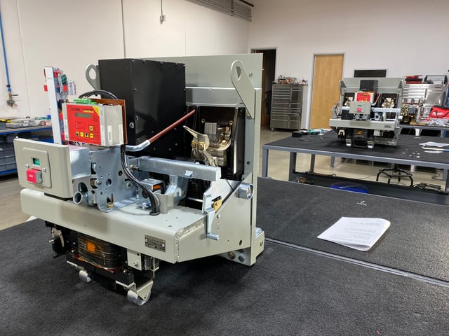 Westinghouse DB100 Circuit Breaker AC-Pro Retrofit Modernization