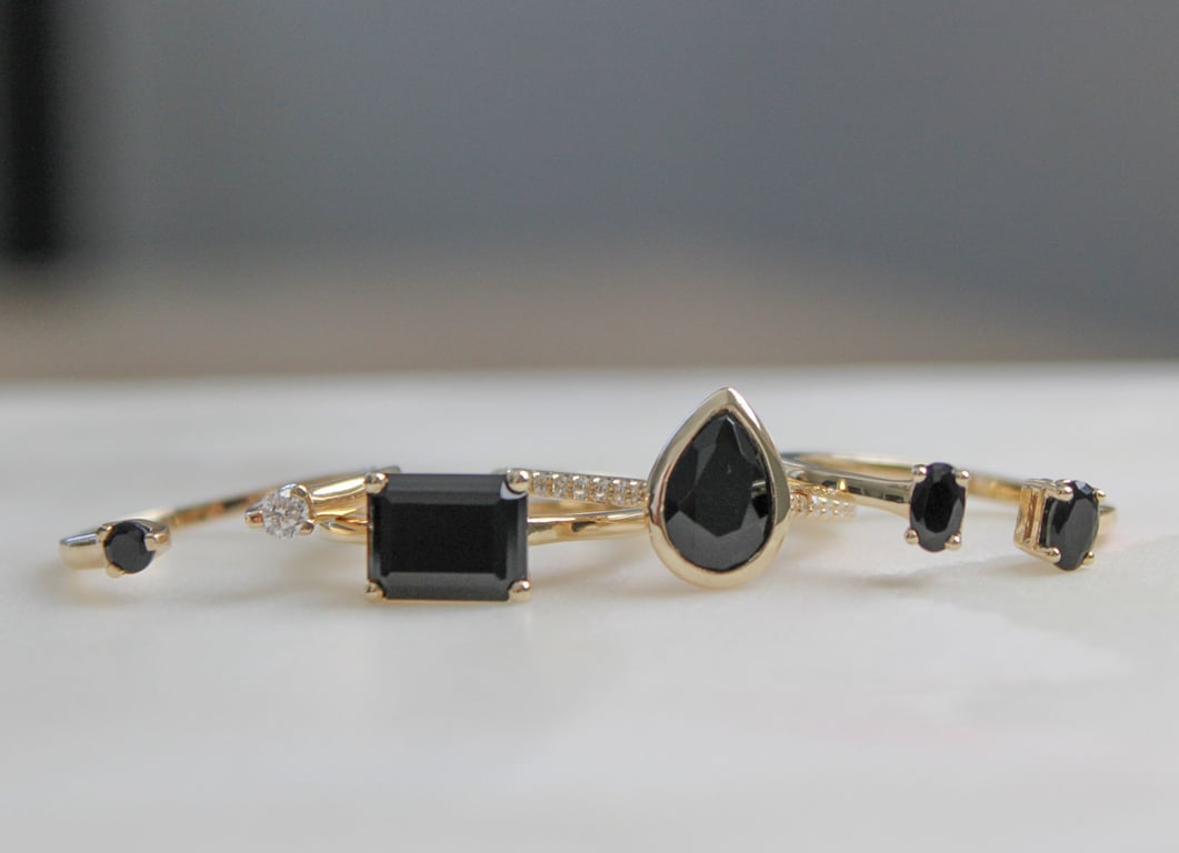 Onyx Reese Ring - 14k yellow gold