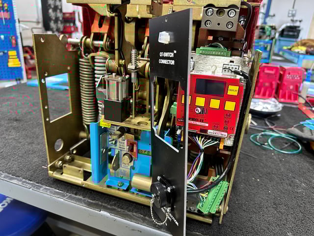 BBC LK8 LK16 Circuit Breaker AC-Pro-II Retrofit Modernization