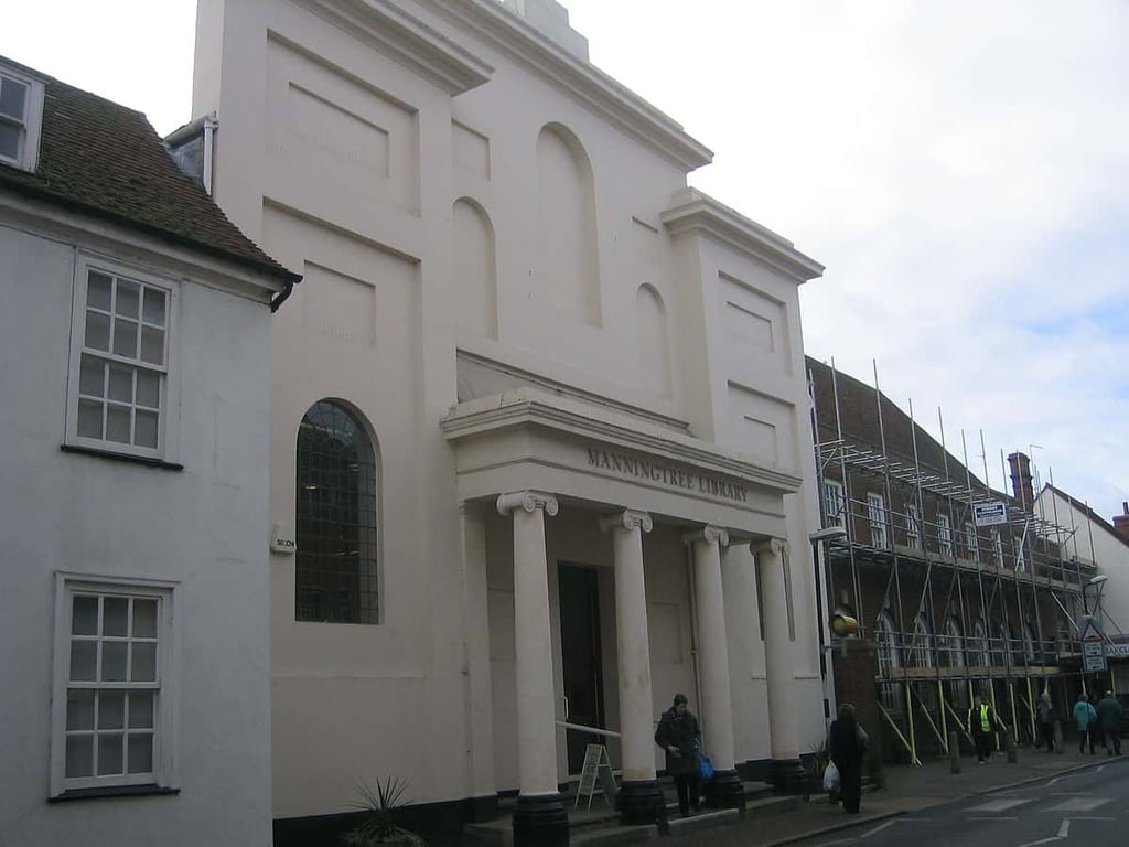 The outside view of Manningtree Library