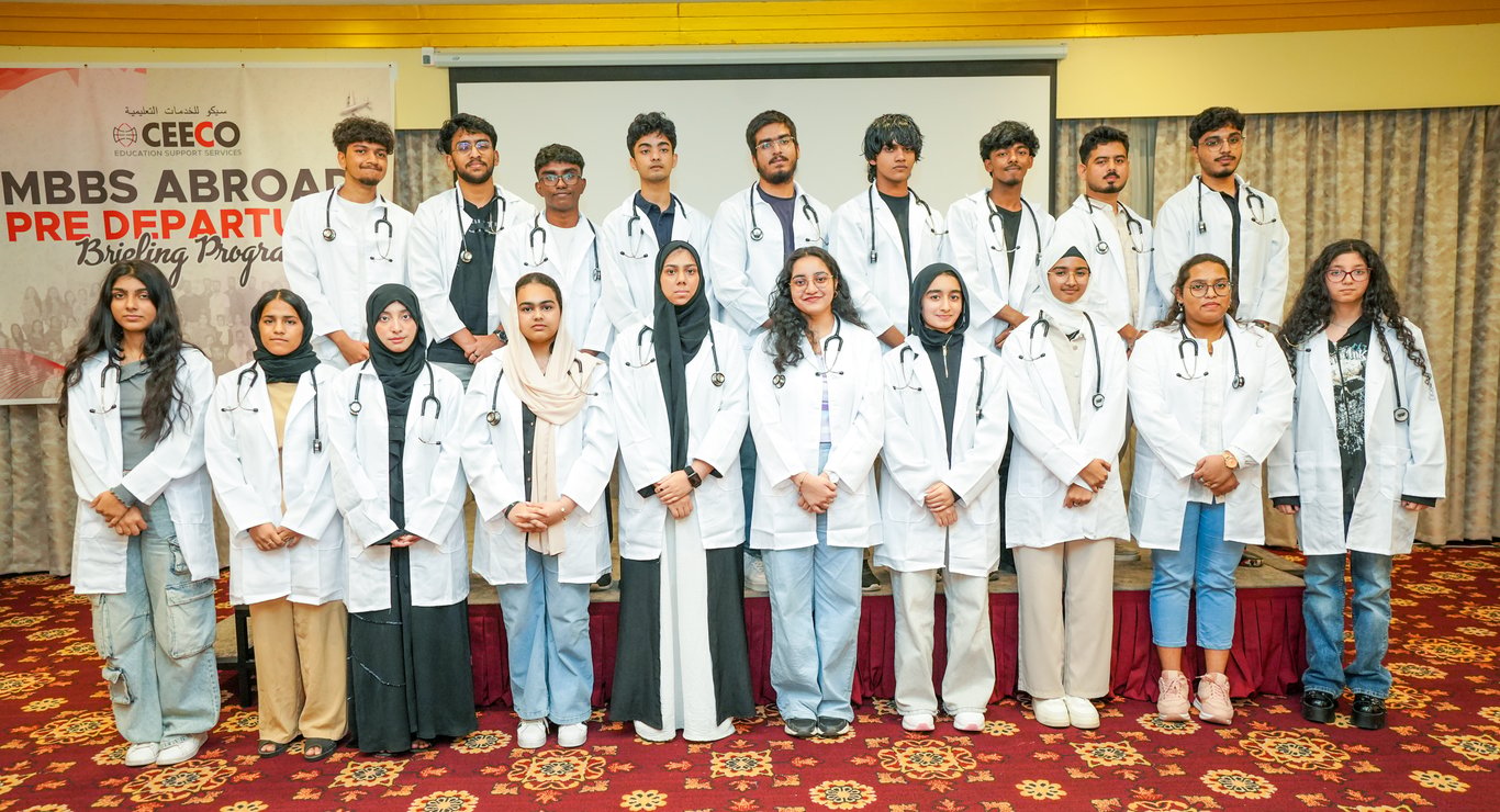 Pre-departure moment with students
