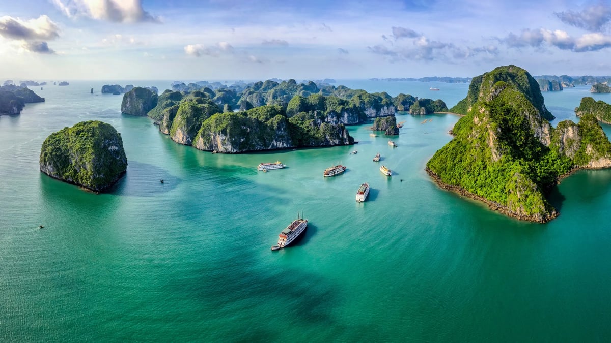 Ha Long Bay