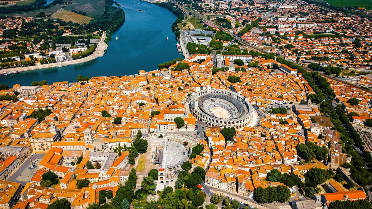 Arles