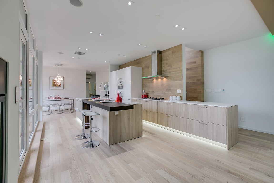 Scene 14 for Super White