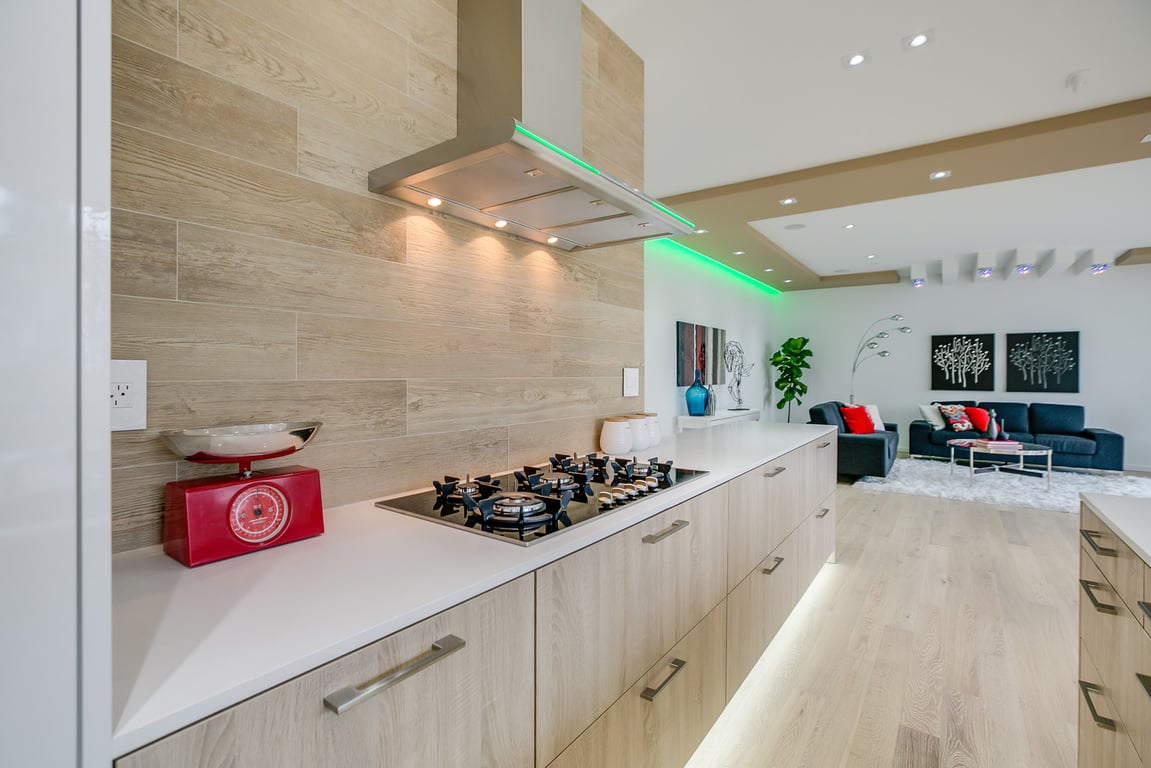 Scene 6 for Super White