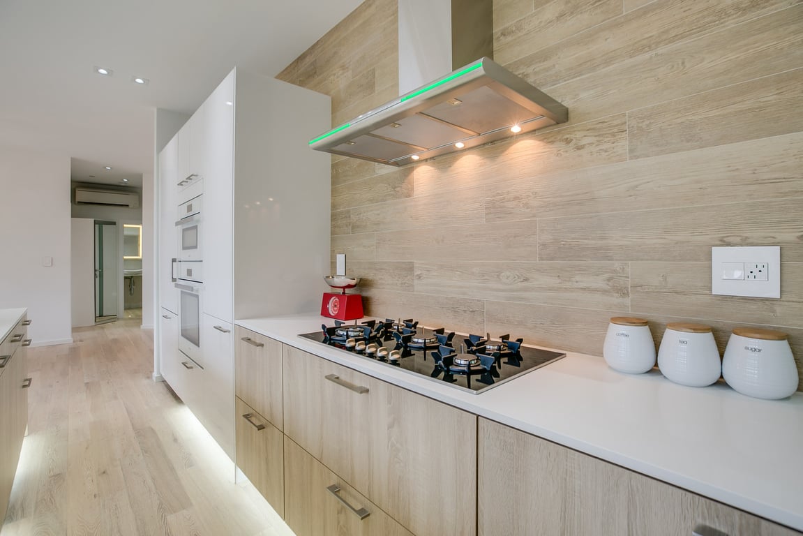 Scene 8 for Super White