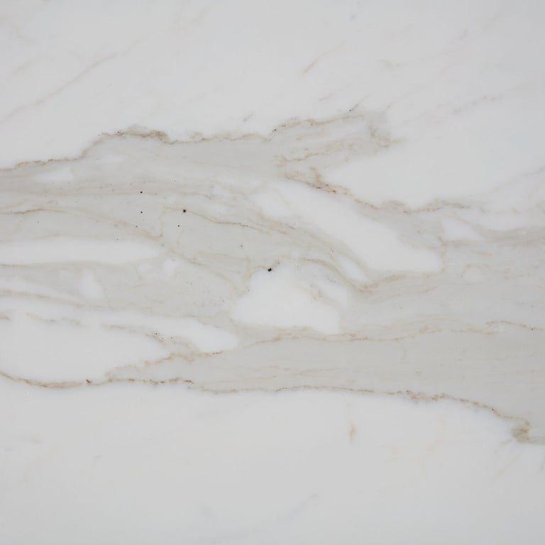 Calacatta Betogli Extra Polished – Close up photo is an example of the structure and color of this product, which will vary.