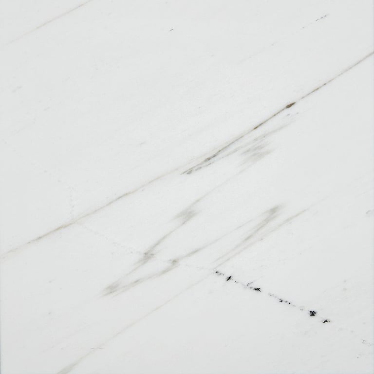 Calacatta Gold Aspen Polished – Close up photo is an example of the structure and color of this product, which will vary.