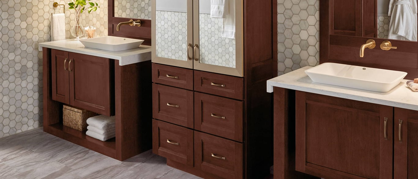 Calacatta Vicenza Quartz Countertop in Bathroom Sink