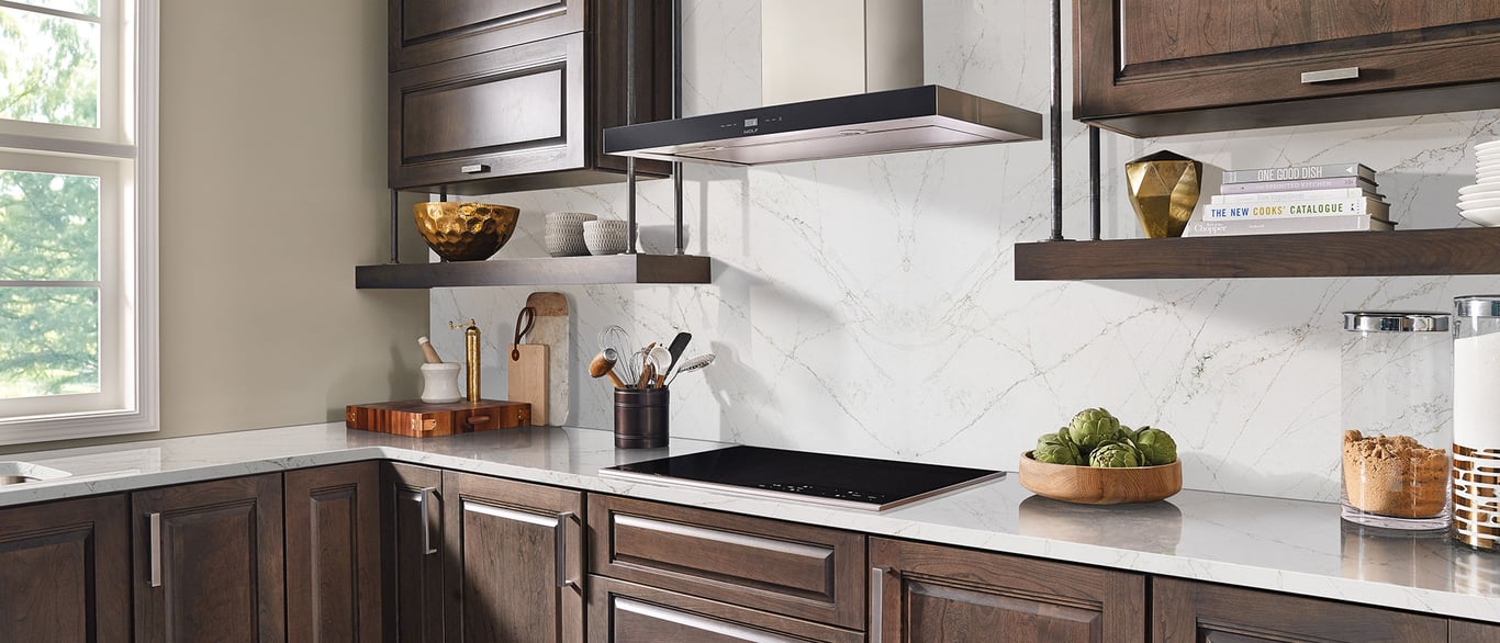 Calacatta Viraldi Quartz Countertop in Kitchen