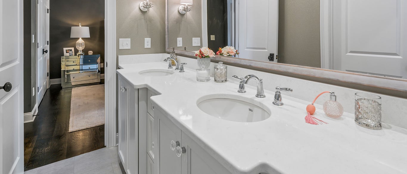 Glacier White Quartz Countertop in Bathroom Vanity