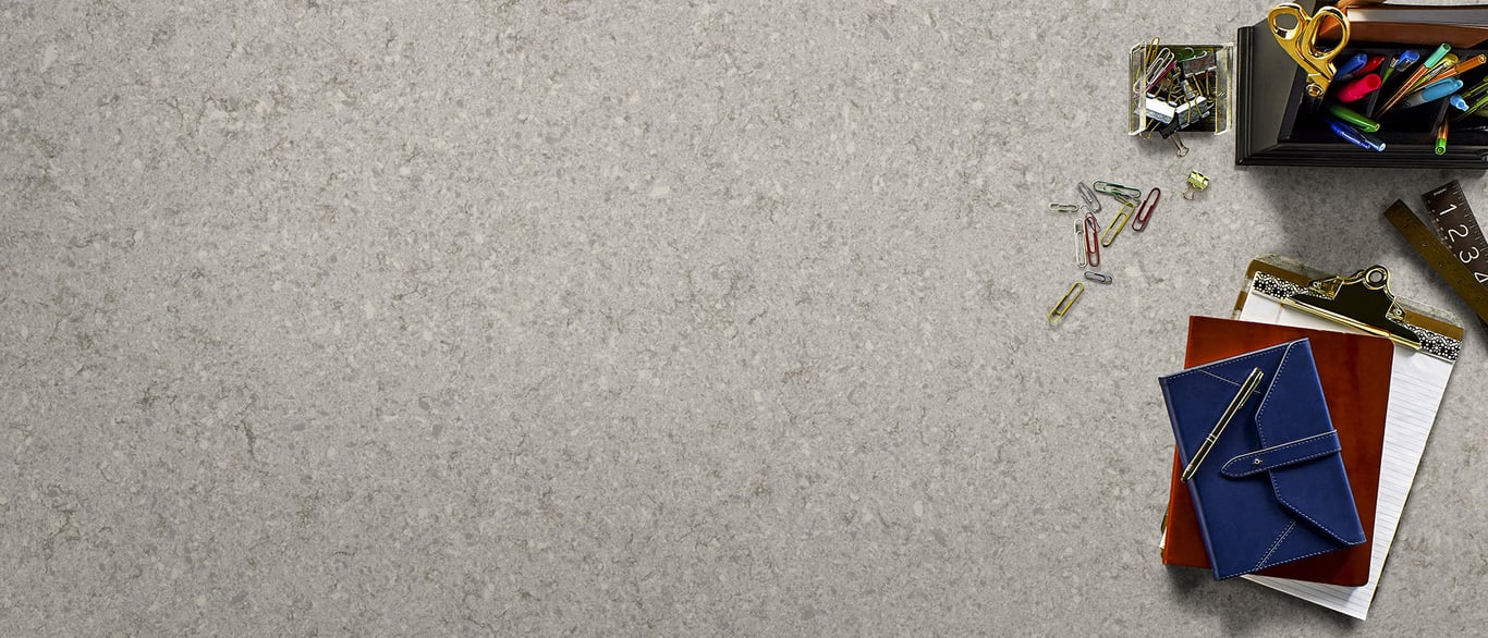 Gray Lagoon Quartz Vignette