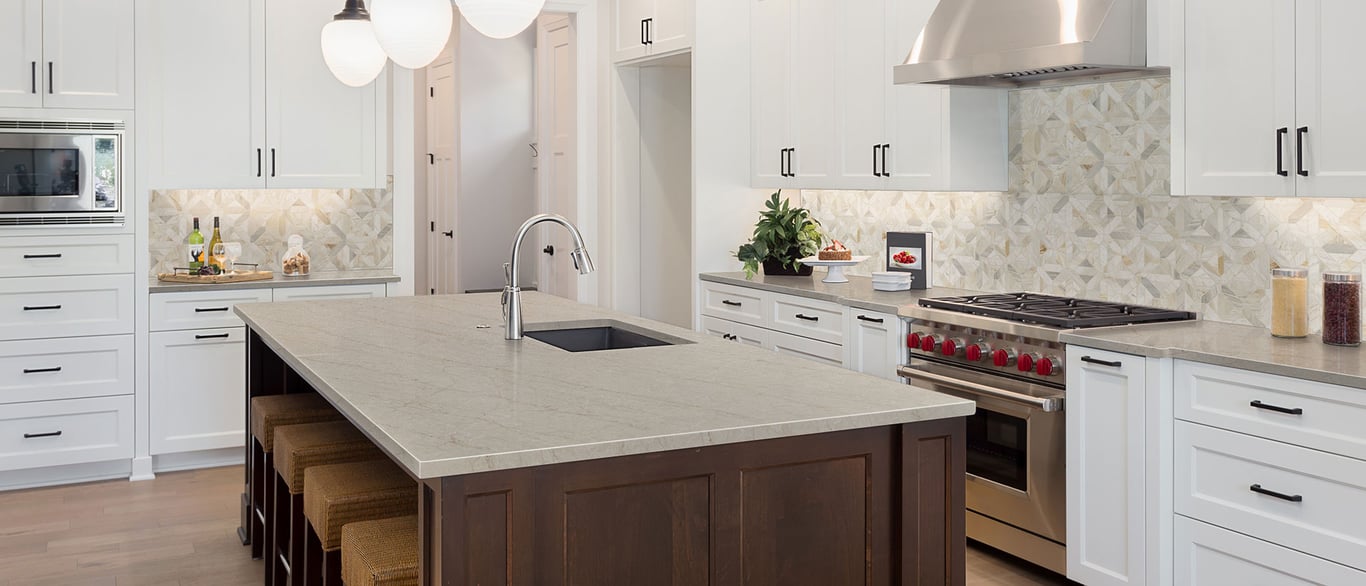 Lumataj Quartz Countertop in Kitchen