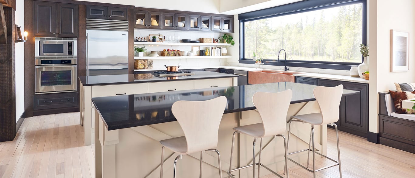 Midnight Majesty Quartz Countertop in Kitchen