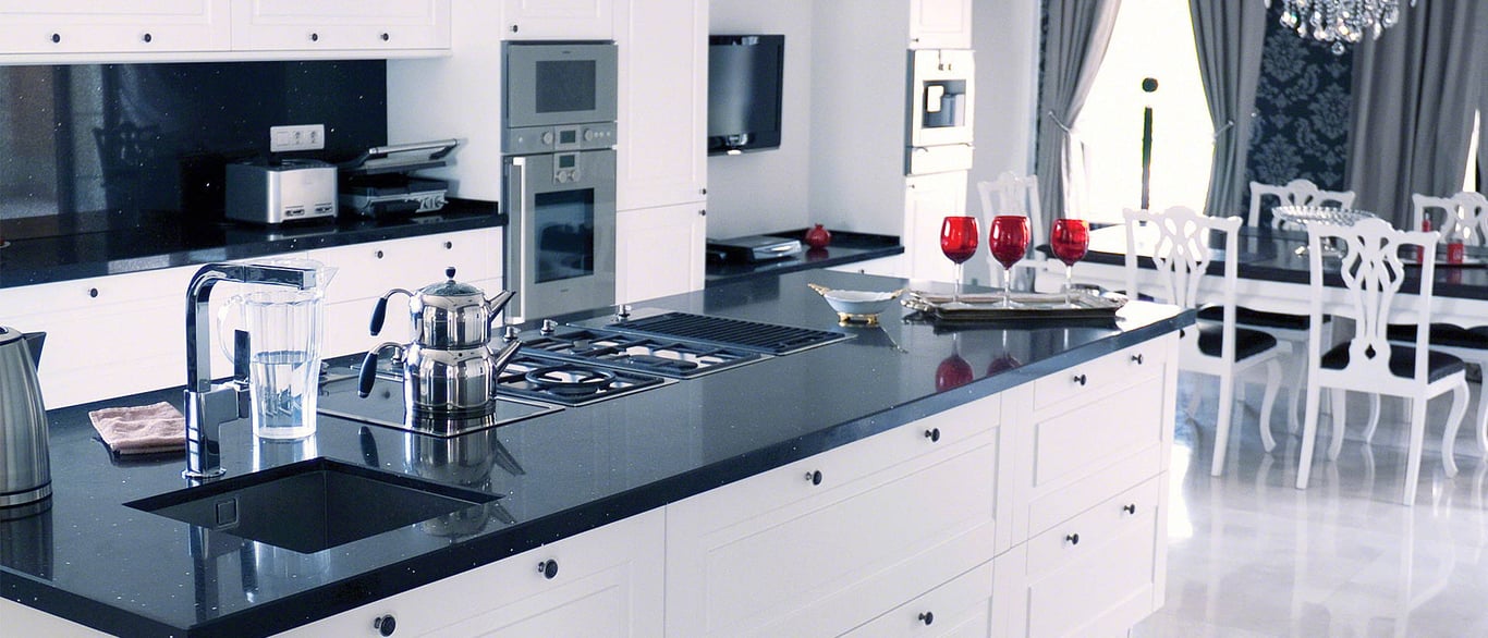 Sparkling Black Quartz Countertop in Kitchen