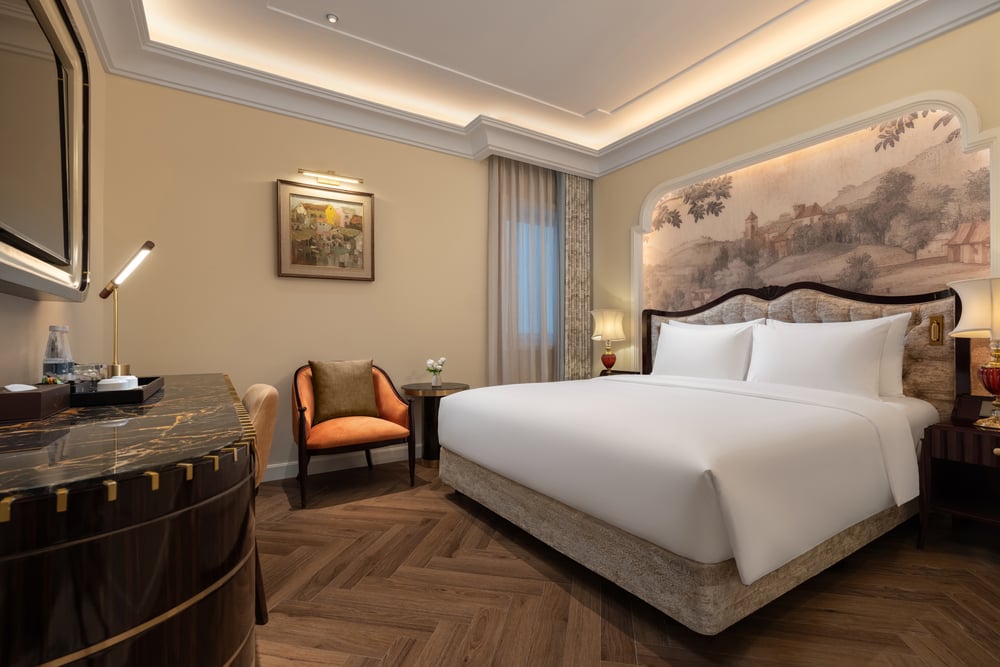 Room interior — Deluxe Double · Classyc Hàng Buồm