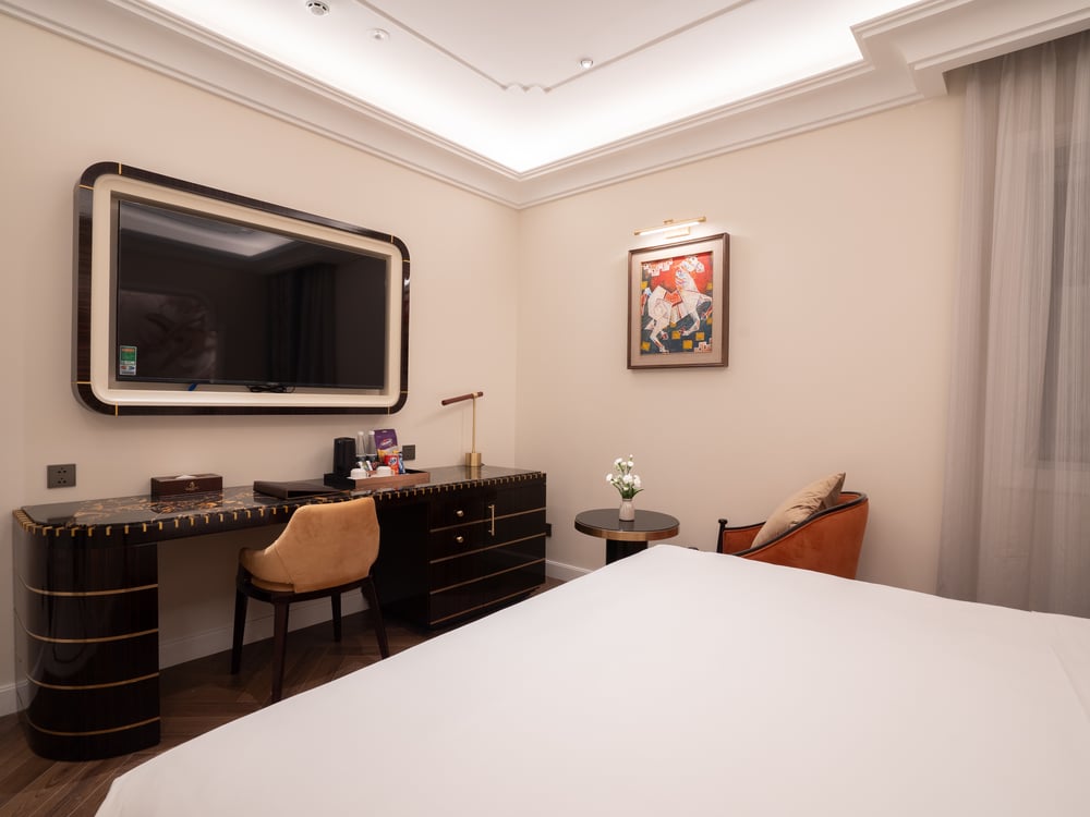 Room interior — Deluxe Double · Classyc Hàng Buồm