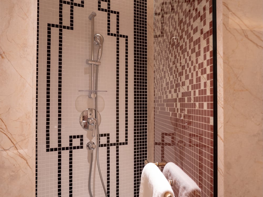 Bathroom — Deluxe Double · Classyc Hàng Buồm