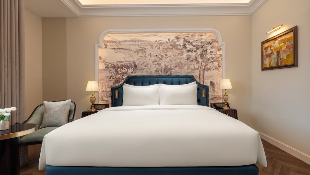 Room interior — Premium Dbl Old Quarter · Classyc Hàng Buồm