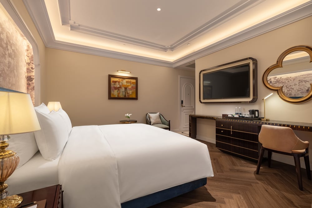 Room interior — Premium Dbl Old Quarter · Classyc Hàng Buồm