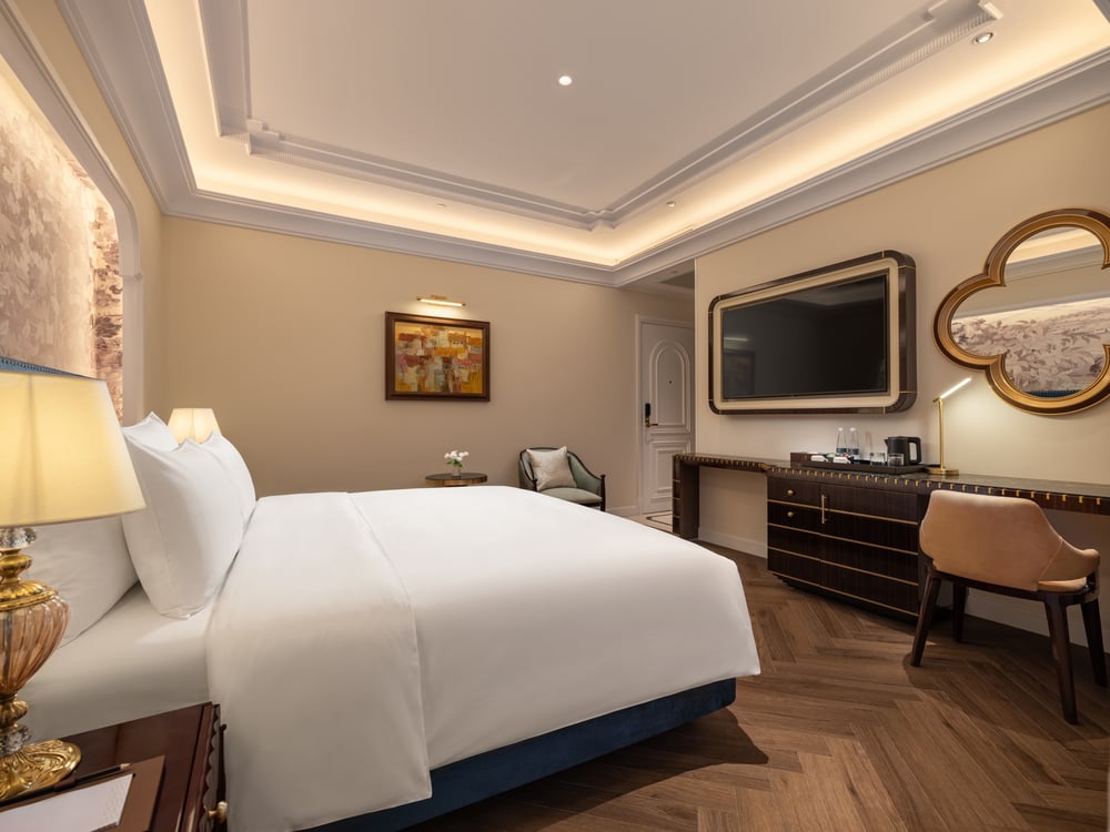 Room interior — Premium Dbl Old Quarter · Classyc Hàng Buồm