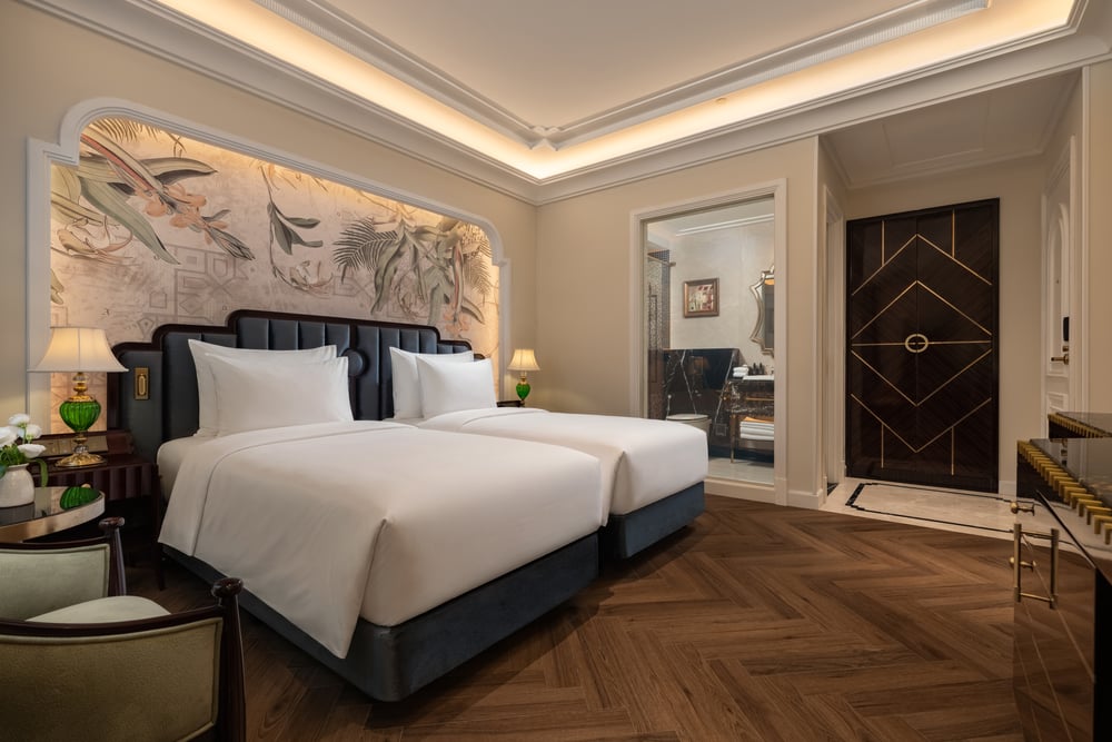 Room interior — Premium Twin Room · Classyc Hàng Buồm