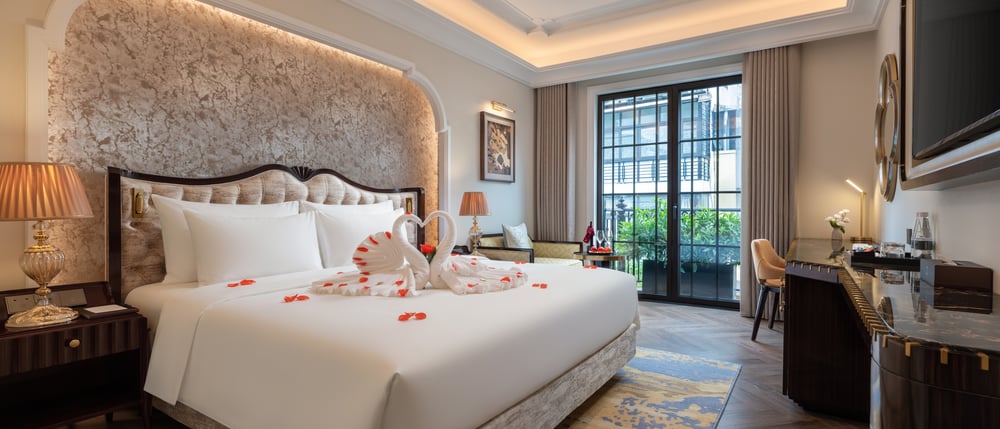 Suite Double room — Classyc Hàng Buồm