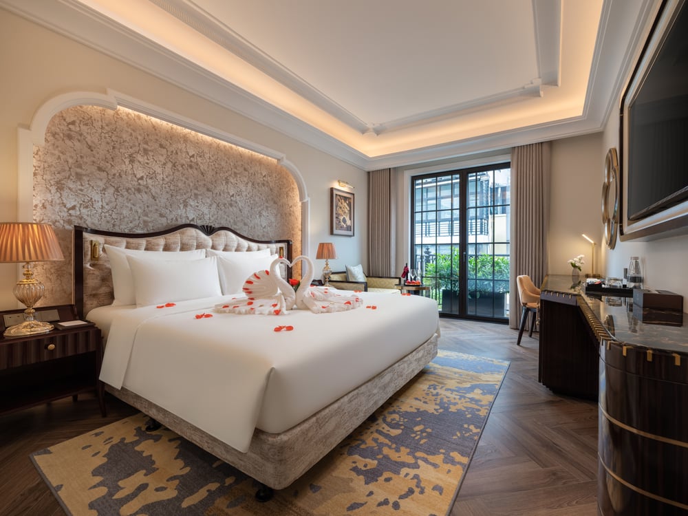 Suite Double room — Classyc Hàng Buồm