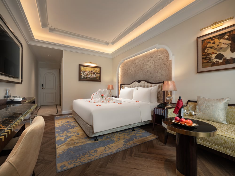Room interior — Suite Double room · Classyc Hàng Buồm