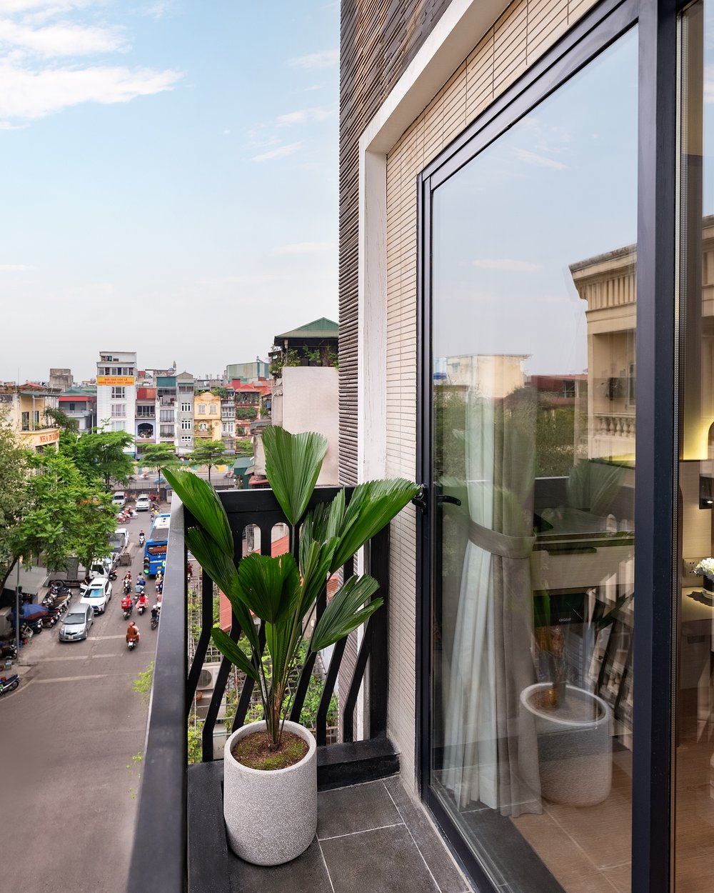 The Old Quarter from a Junior Suite balcony — Classyc Hàng Thùng