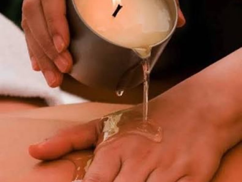 Signature Candle Massage