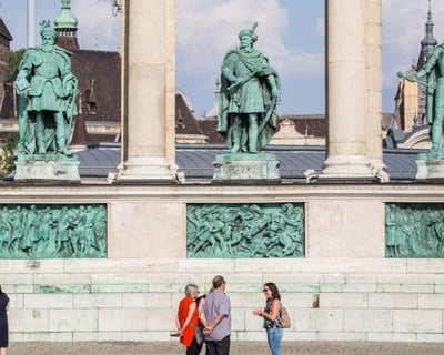 Guided 4-Hour Walking Tour of Budapest