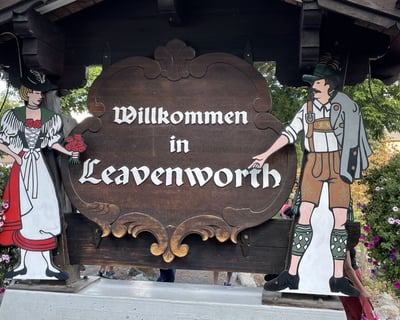 Explore Leavenworth Christmas Lights Guided Tour