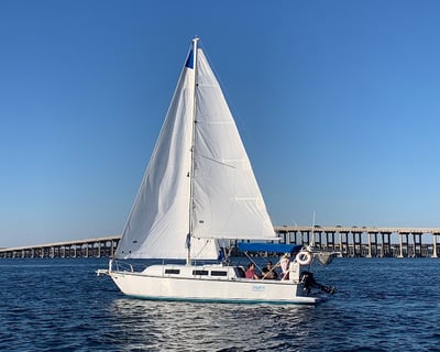 3-Hour Jolly Mon Sailing Adventure with Optional Swim Stop