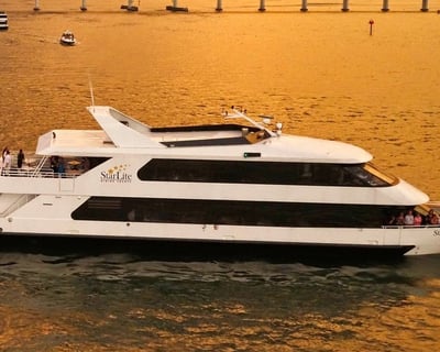 Dinner Cruise With Live Entertainment in St. Pete Beach