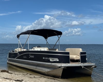 Duck 15-Passenger Pontoon Boat Rental