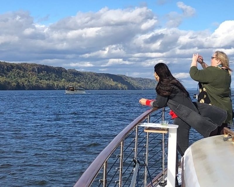 NYC Hudson River Fall Foliage Cruise to the Palisades